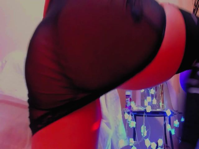 Live sex webcam photo for Angelinque #262886982