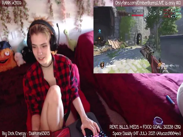 Live sex webcam photo for EmberBurns #258415656