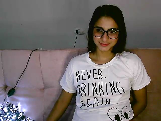 Live sex webcam photo for Sarita30 #254102327