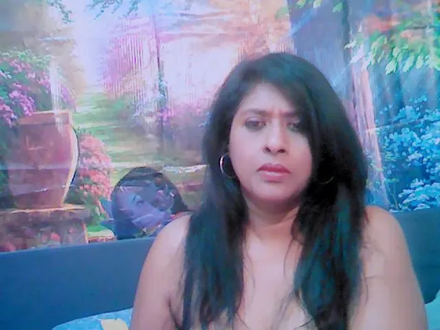 Live sex webcam photo for Mysticxxx4u #255642804
