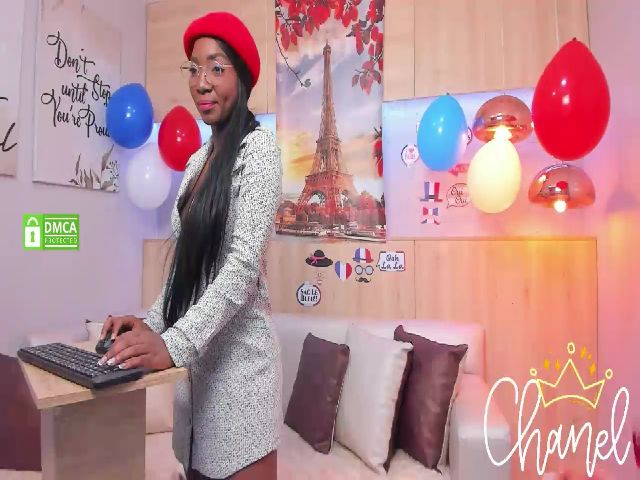 Live sex webcam photo for Chaneladams_ #253761870