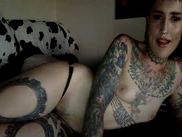 Live sex webcam photo for Ynigma #255232445