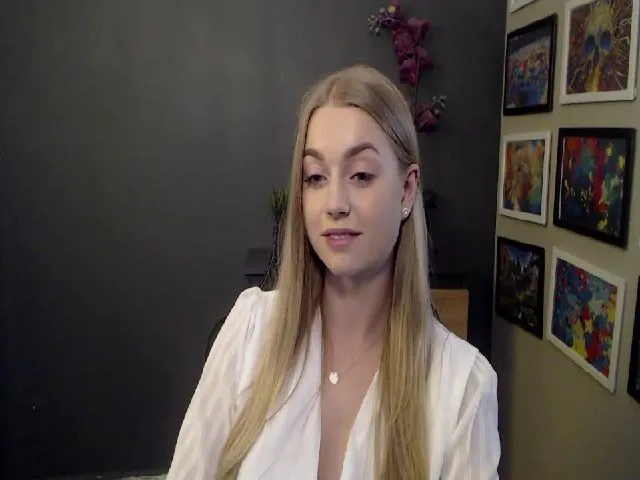 Live sex webcam photo for LUSTerica #264319182