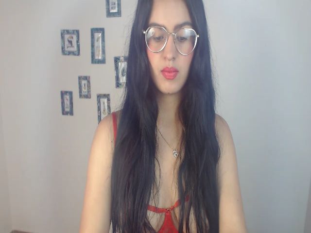 Live sex webcam photo for Selenaburning #255210975