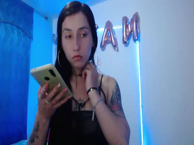 Live sex webcam photo for Hot_skinny_ #260946918