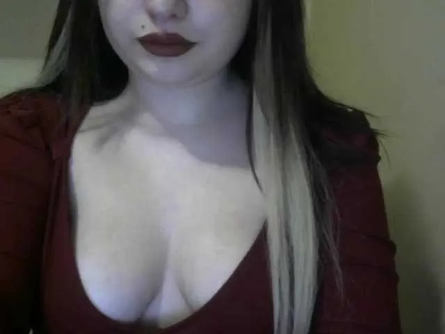 Live sex webcam photo for milkyalice #240964456