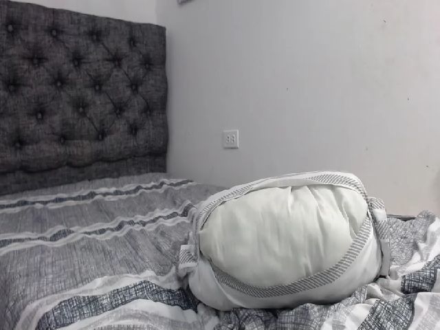 Live sex webcam photo for Andrea_greey #254700443