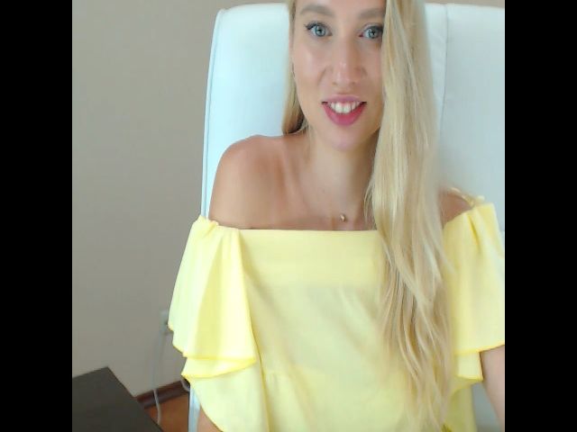 Live sex webcam photo for Miss_Sylvia #253108241