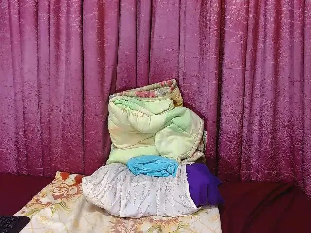 Live sex webcam photo for LustyDesirex #262378526