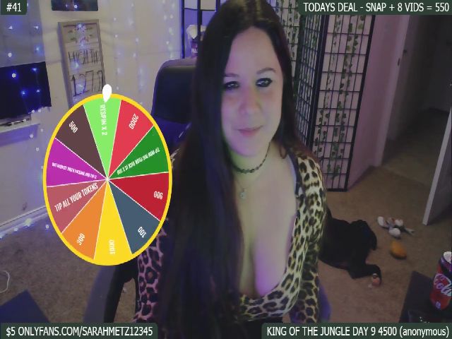 Live sex webcam photo for SassySarah94 #252376679