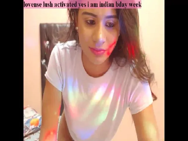 Live sex webcam photo for PARADISEQEEN #254959205