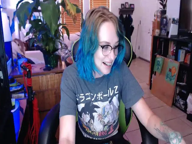 Live sex webcam photo for KinzySuicide #260814843