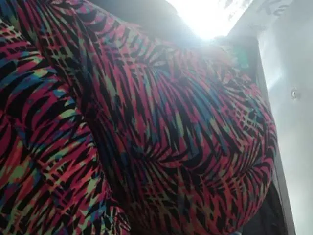 Live sex webcam photo for latinaamorosa #241018226