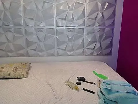 Live sex webcam photo for nicoll_andrade #244875815