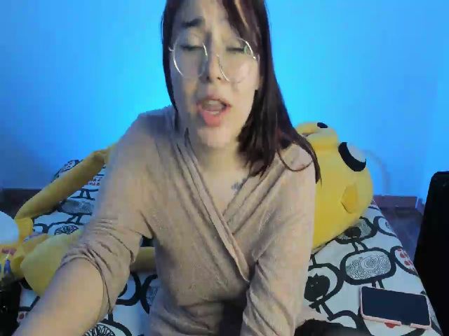 Live sex webcam photo for Evee_moonz #254516668