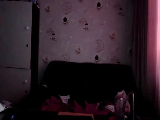 Live sex webcam photo for Dom_Sub_Lady #254536187