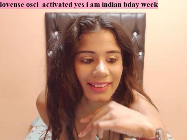 Live sex webcam photo for PARADISEQEEN #254580739