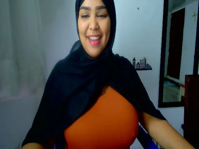 Live sex webcam photo for Shalyn_ #255788028