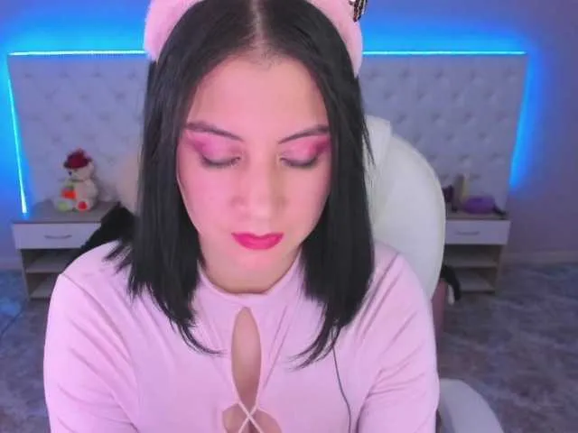 Live sex webcam photo for Alison-fire #263986327