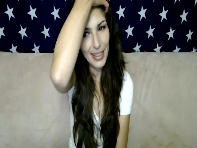 Live sex webcam photo for AnnaMFC_ #253992257