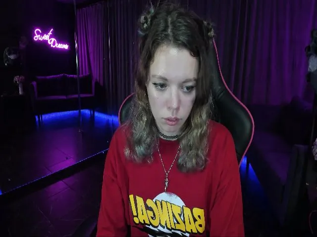 Live sex webcam photo for ClancyOsborne #264780734