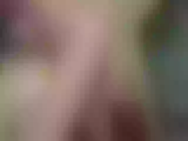 Live sex webcam photo for RoxeeModel #255380128