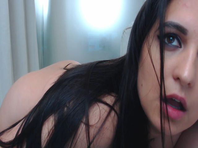 Live sex webcam photo for Kateyrosemary #253232093