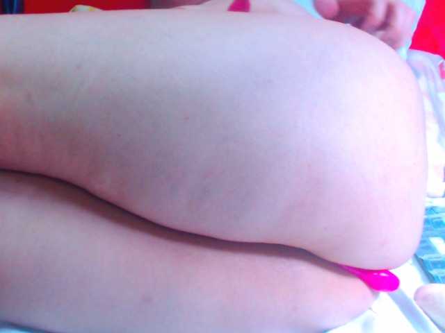 Live sex webcam photo for Gaticasquirt #241043397