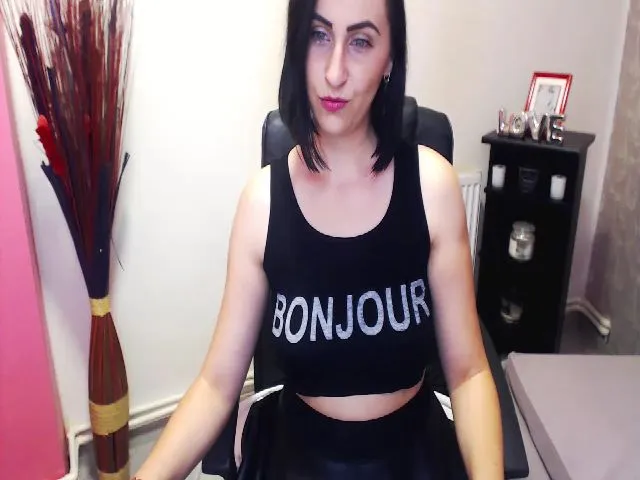 Live sex webcam photo for ElenaSworld #253659792