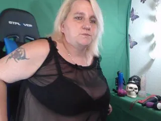 Live sex webcam photo for DrachenLady39 #240579027