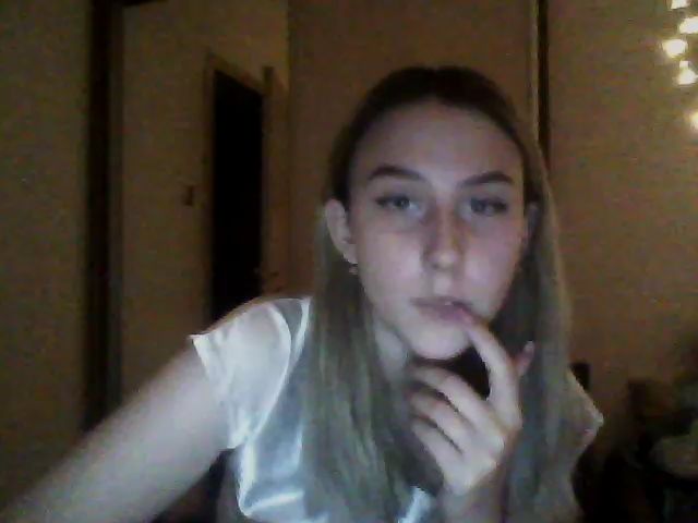 Live sex webcam photo for ModestBlonde #252590107