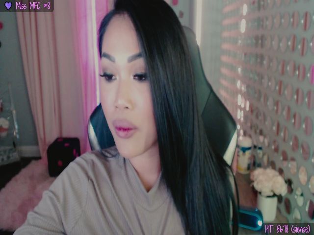 Live sex webcam photo for SinCityVEE #263586396