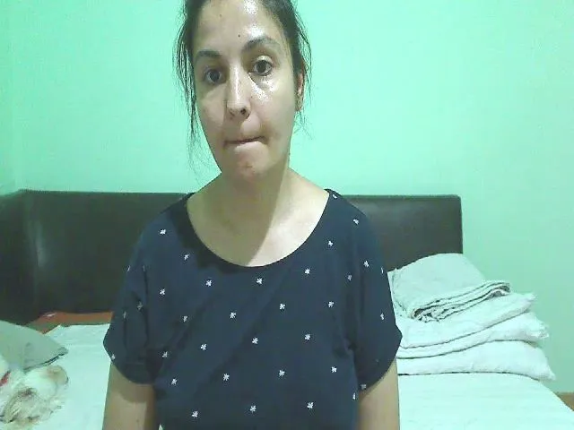 Live sex webcam photo for OneHotty #256085053