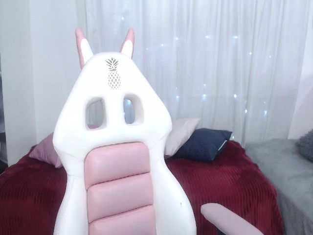 Live sex webcam photo for Pia_Smith_ #264980058