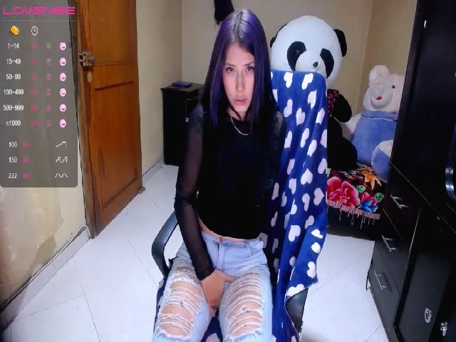Live sex webcam photo for katalinaxxx_ #252399813