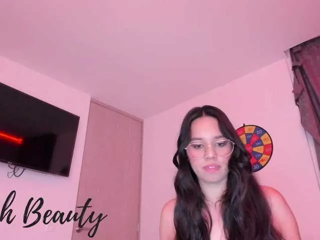 Live sex webcam photo for Noah-Beauty #246933315