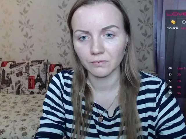 Live sex webcam photo for Alenushka888 #241297602