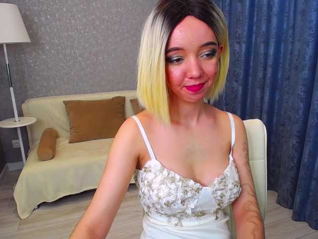 Live sex webcam photo for OutOfControl #245242681