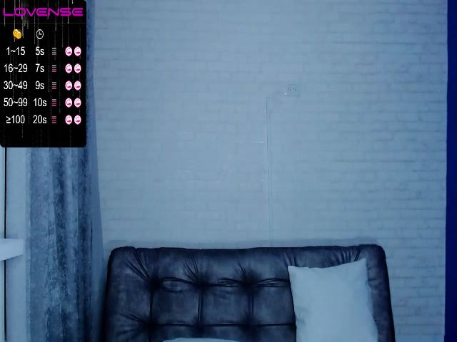 Live sex webcam photo for RachelAdams_6 #261301180