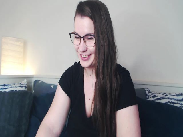 Live sex webcam photo for EveGoddes #255305112