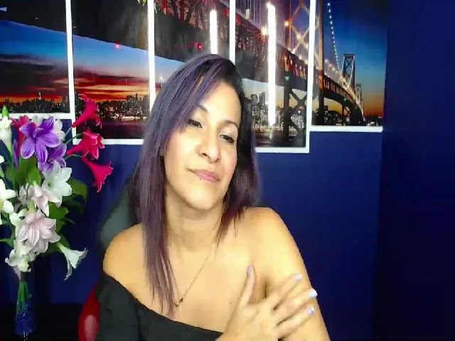 Live sex webcam photo for Infernalsexx #253990421