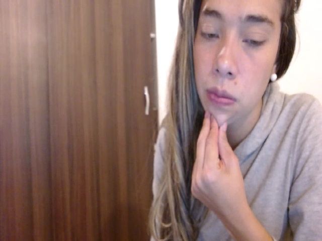 Live sex webcam photo for LaraSmiith_ #258321051