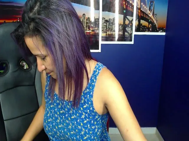 Live sex webcam photo for Infernalsexx #264109357