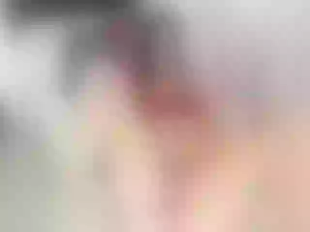 Live sex webcam photo for StormiSquirt #263995231