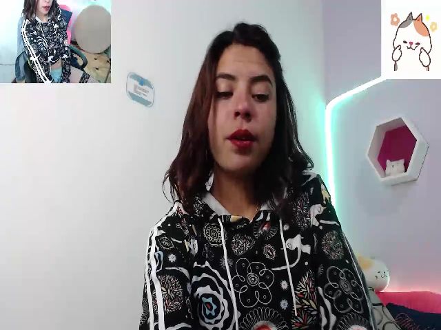 Live sex webcam photo for Cathryskyy #257363097