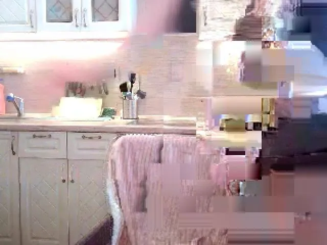 Live sex webcam photo for JaneGrey111 #254417054