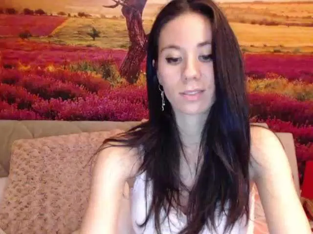 Live sex webcam photo for Roselyn12 #240953971