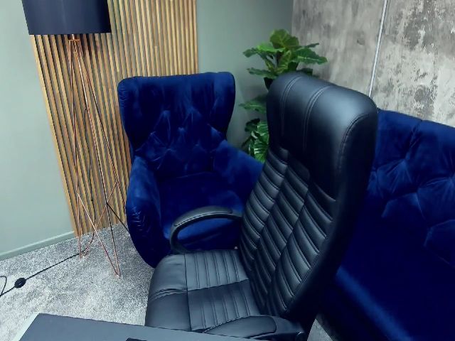 Live sex webcam photo for BootyPam #260380897