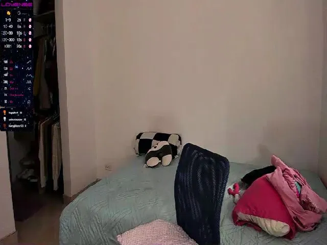 Live sex webcam photo for Rebeccawild_ #262800754