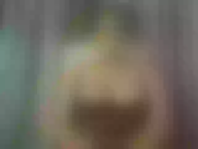 Live sex webcam photo for LustyDesirex #264402638